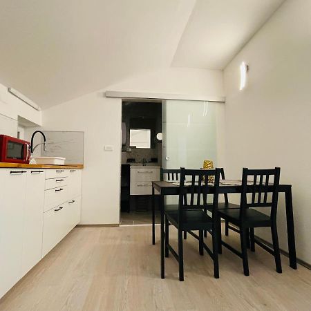 Vanadium House Apartment โทลมิน ภายนอก รูปภาพ