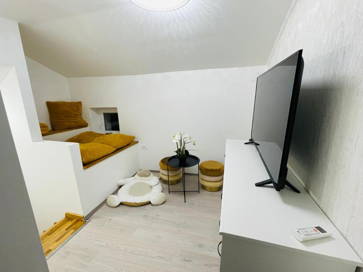 Vanadium House Apartment โทลมิน ภายนอก รูปภาพ