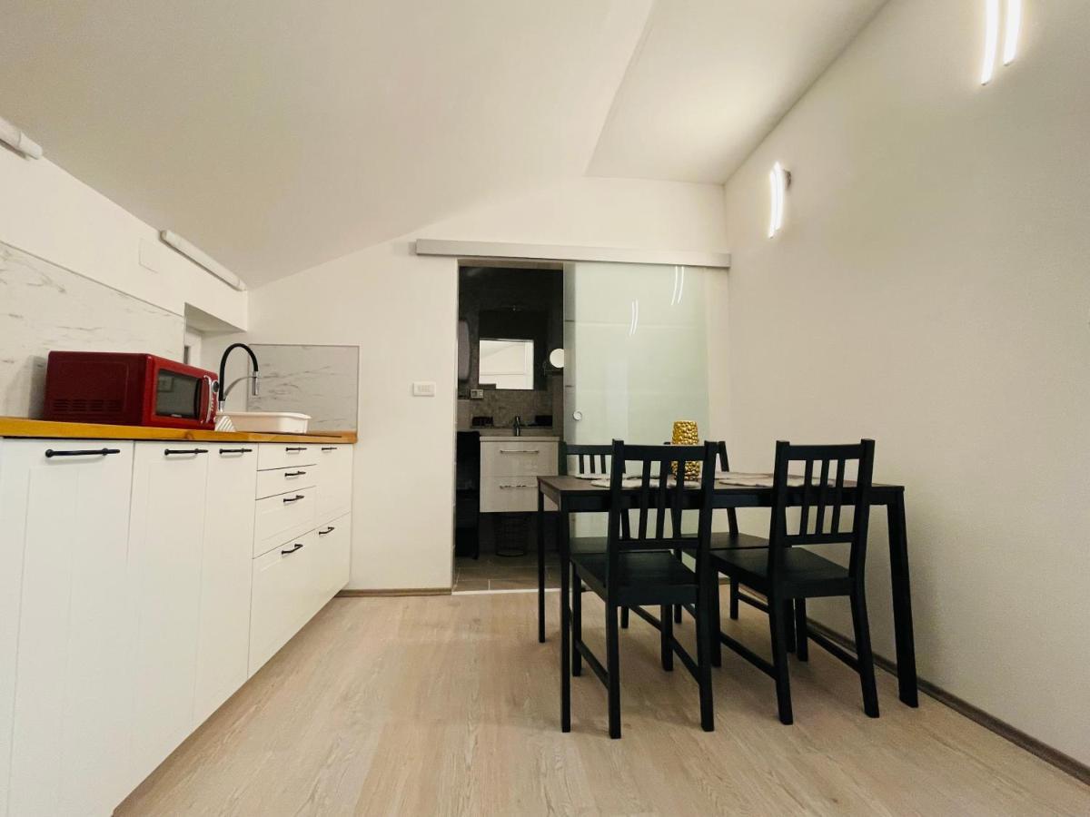 Vanadium House Apartment โทลมิน ภายนอก รูปภาพ