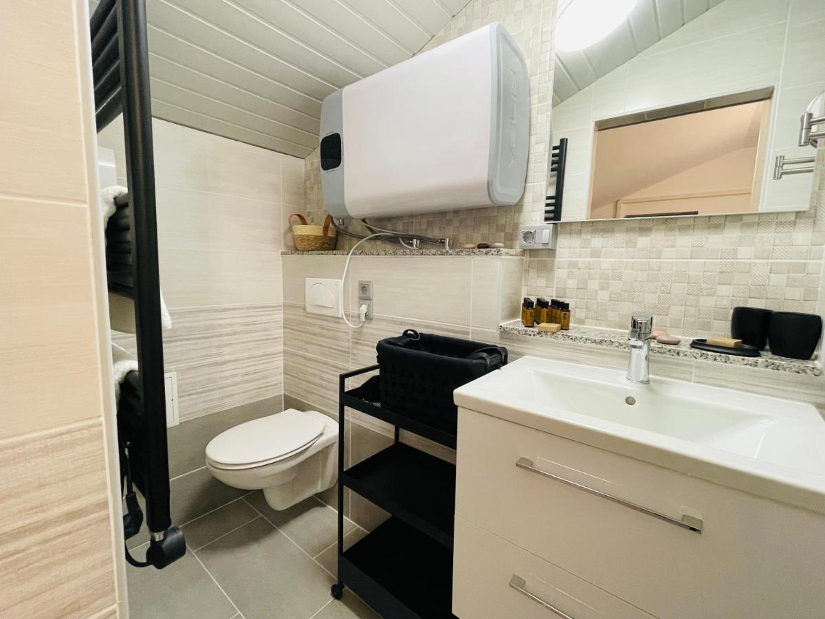 Vanadium House Apartment โทลมิน ภายนอก รูปภาพ
